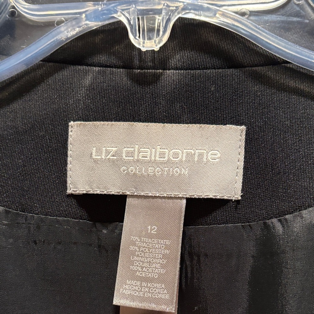 Liz Claiborne Woman’s Black Blazer Size 12 - Picture 2 of 3